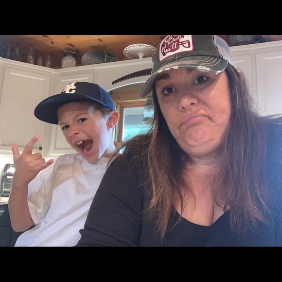 Meet your Posher, Michelle - Picture 1 of 1